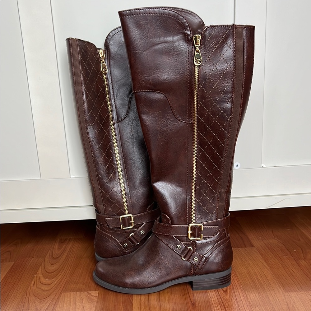 Brown Knee-High Winter Boots with Buckle Detail